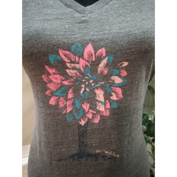 The North Face Women's Gray Slim Fit V Neck Short Sleeve Top Blouse Size Medium - Picture 3 of 13